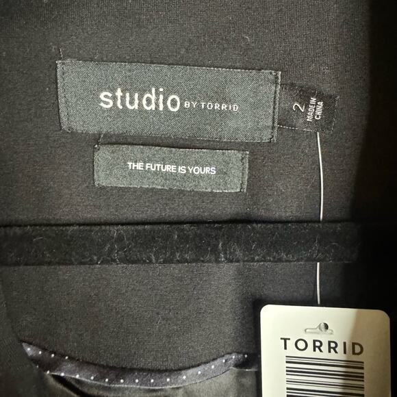 Torrid Studio Luxe black Ponte Peplum stretch Blazer jacket size 2X NWT - Picture 7 of 10